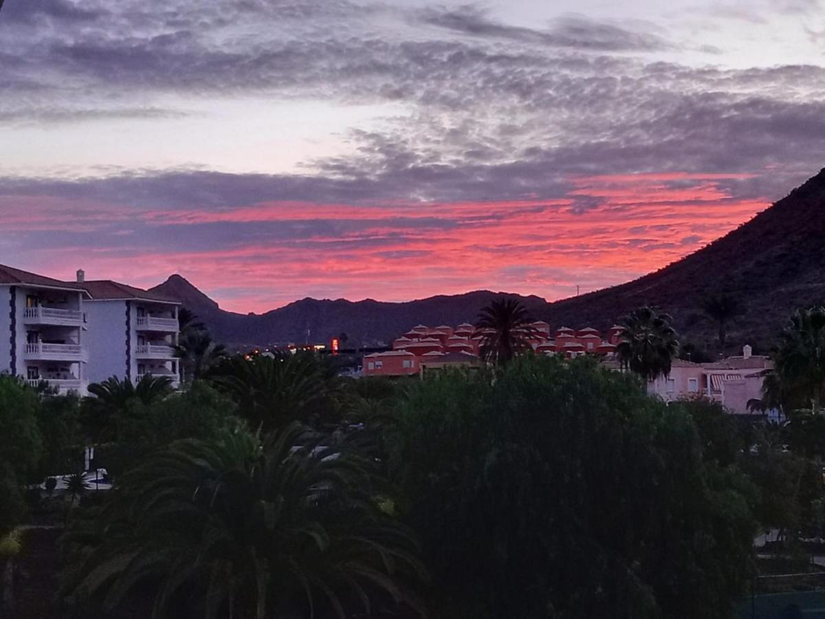 Sunset - 2 Bedroom Apartment Costa Adeje Dış mekan fotoğraf